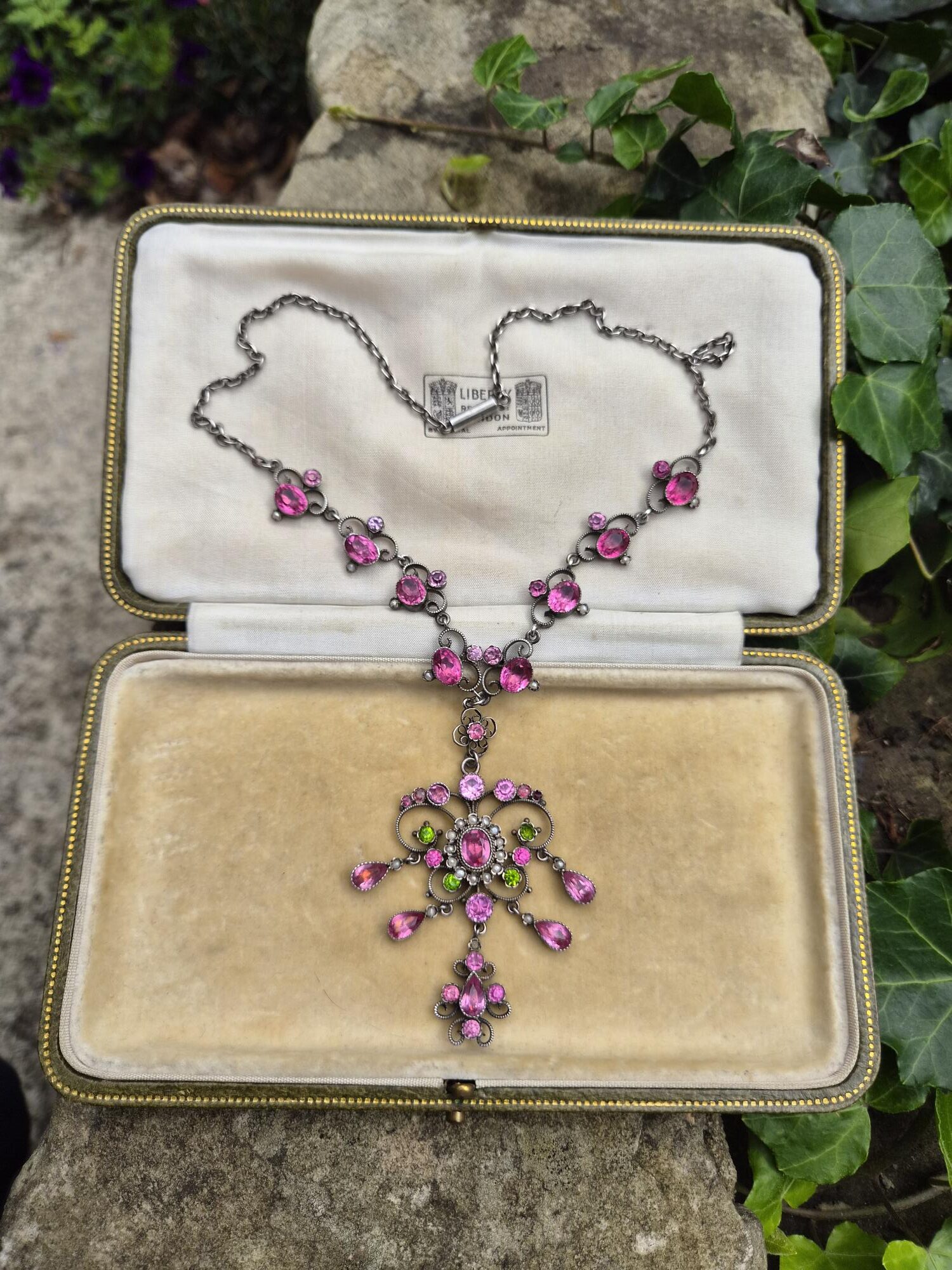 Antique Edwardian c1910 pink and green foiled paste with pearl pendant necklace - Image 4
