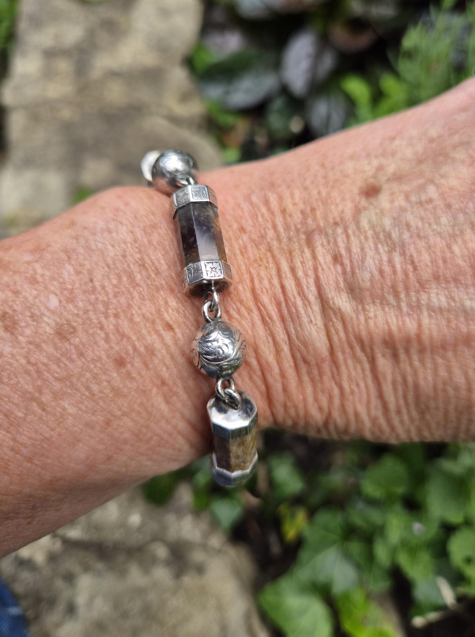 Antique Victorian silver chased balls and agate barrels bracelet 1800s - Image 5
