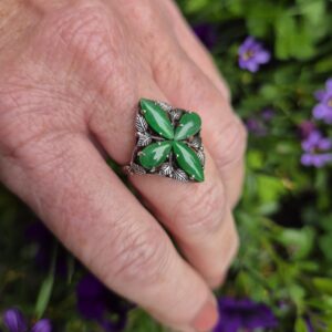 Early 1920s Bernard Instone superlative Arts and Crafts ring with jade clover and silver foliate details
