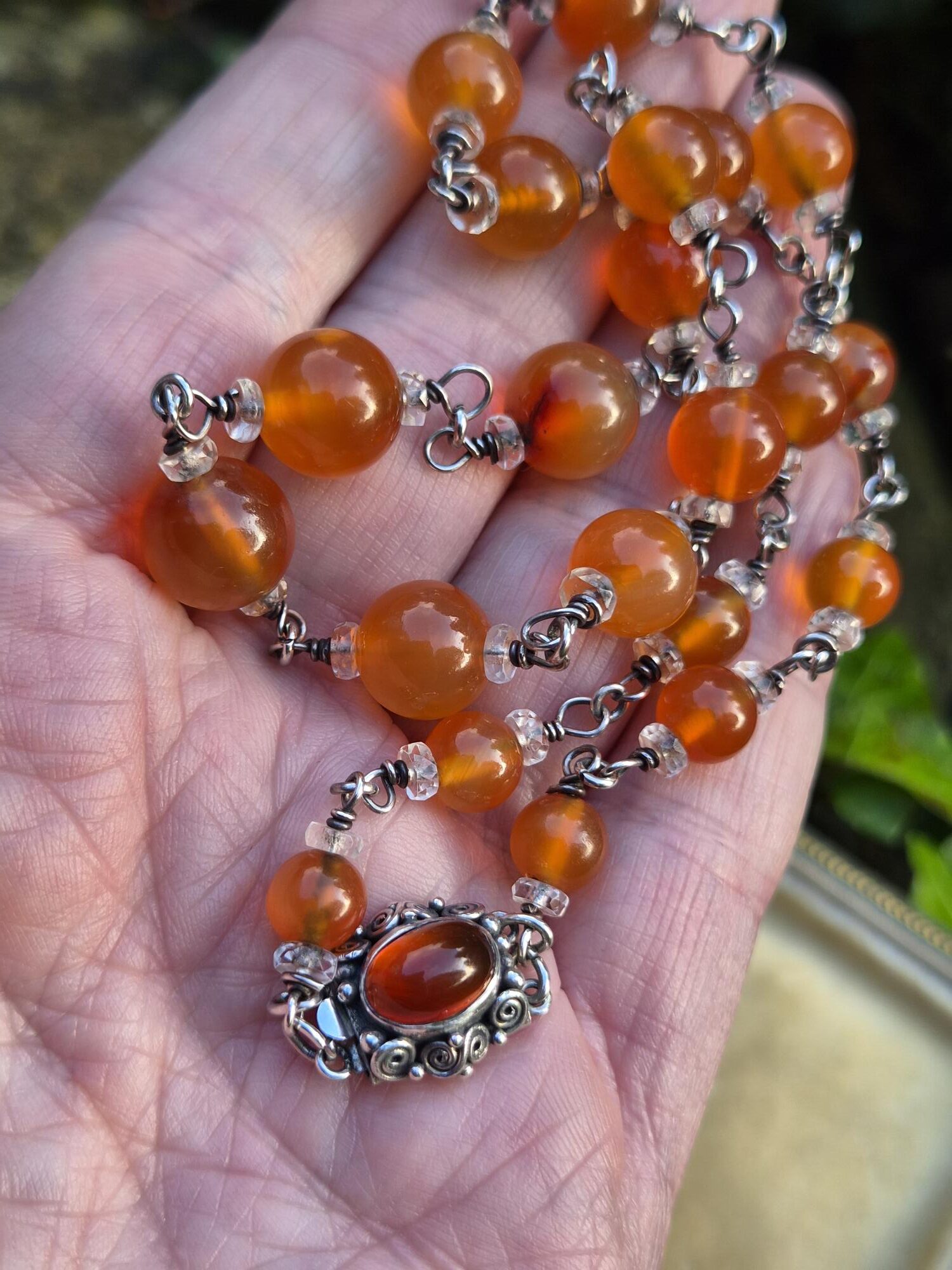 Dorrie Nossiter c1930 Arts and Crafts carnelian and crystal necklace with decorated box clasp - Image 5