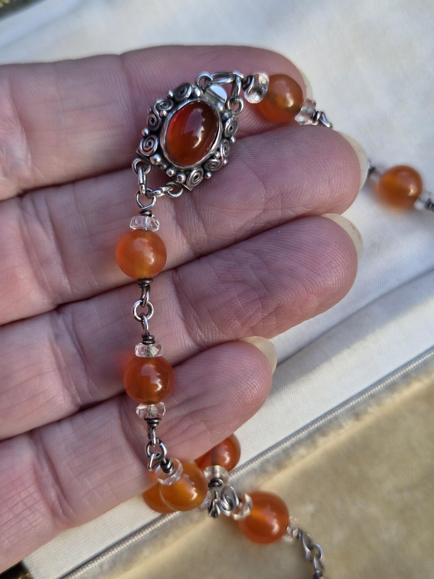Dorrie Nossiter c1930 Arts and Crafts carnelian and crystal necklace with decorated box clasp - Image 6